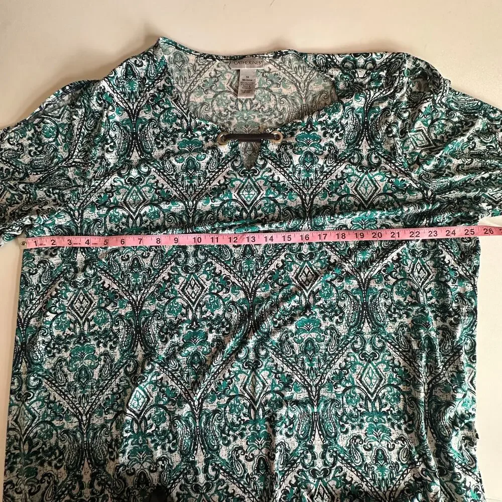 Catherines Keyhole Tunic Womens Size 1X Green Paisley Relaxed Flowy Top